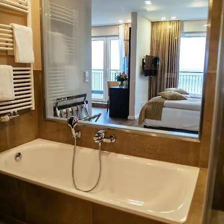 酒店 Strandhotel Luv 蒂门多弗施特兰德