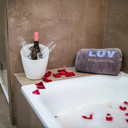 Strandhotel Luv 4* 蒂门多弗施特兰德