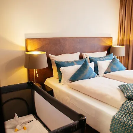 Strandhotel Luv Отель