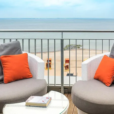 Strandhotel Luv Отель 4*
