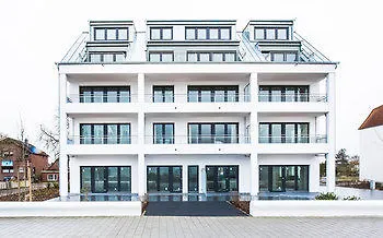 Strandhotel Luv Отель 4*