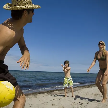 Strandhotel Luv Hotel 4*