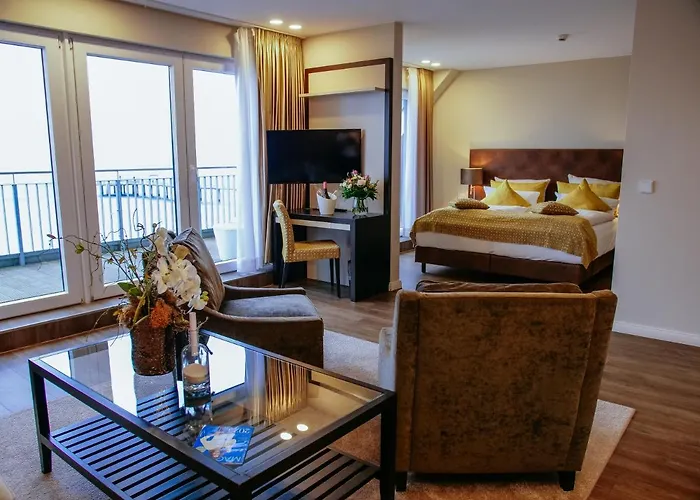 Strandhotel Luv Тиммендорфер-Штранд