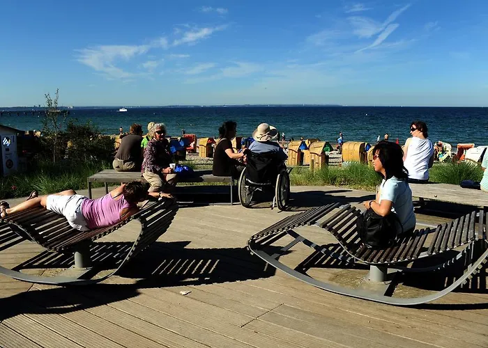 Отель Strandhotel Luv Тиммендорфер-Штранд